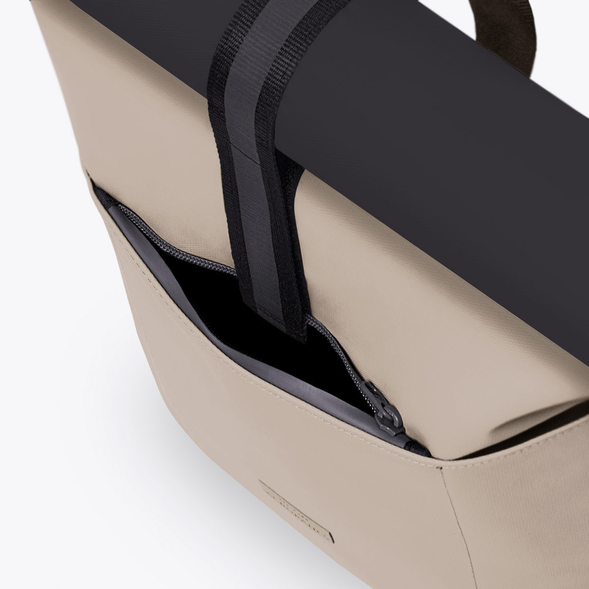 Hajo Roll-Top Backpack - Sand - Black / Medium
