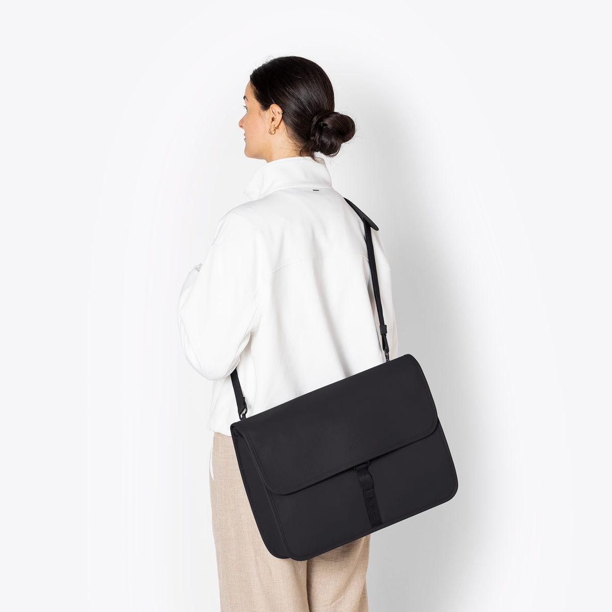 Katsu Messenger Bag - Black