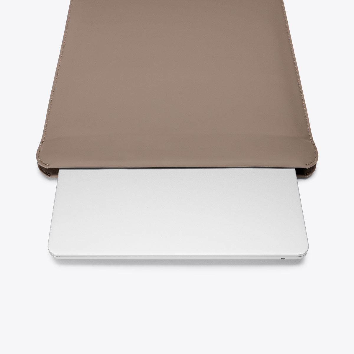 Sora Laptop Sleeve - Dark Sand / Medium