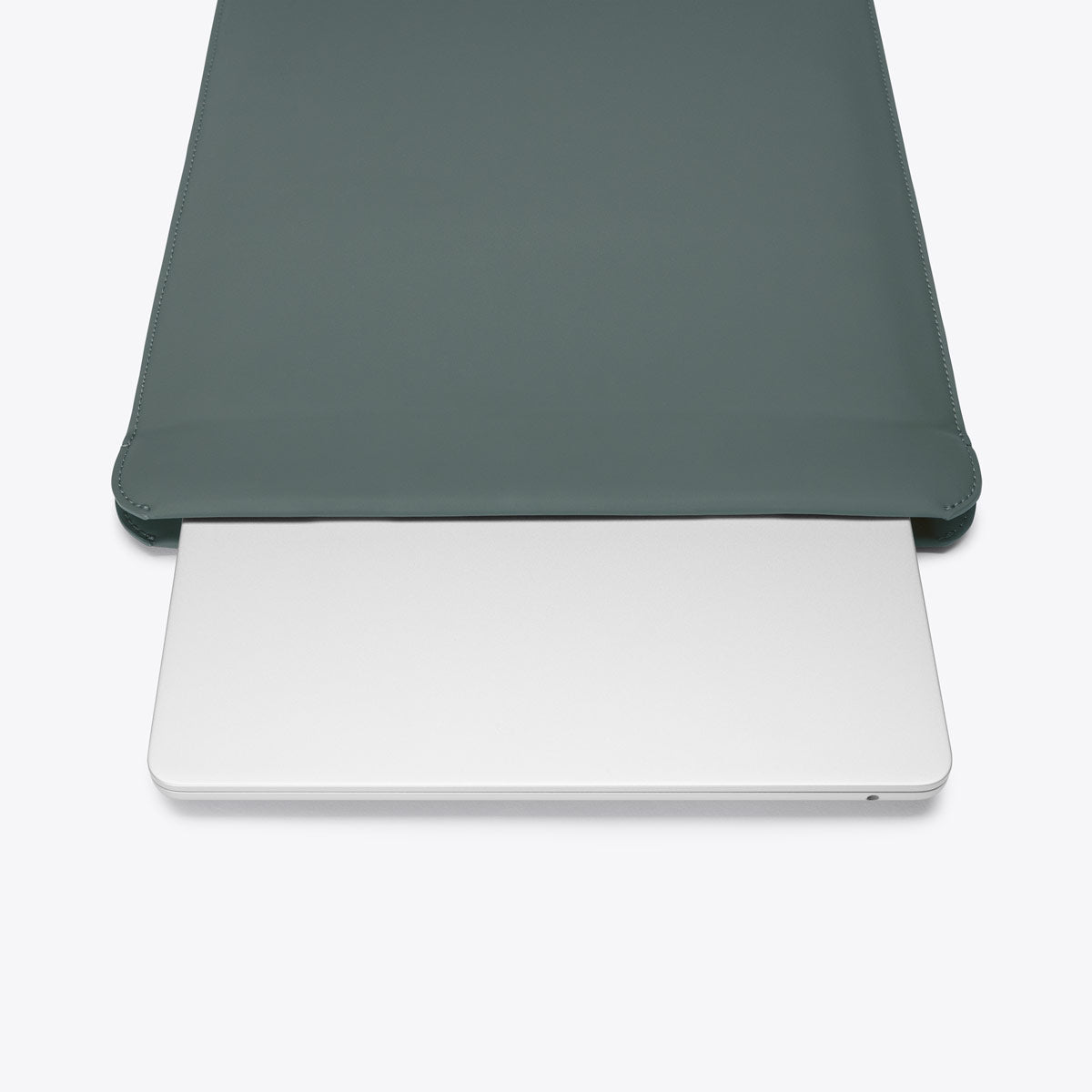 Sora Laptop Sleeve - Pine Green / Medium