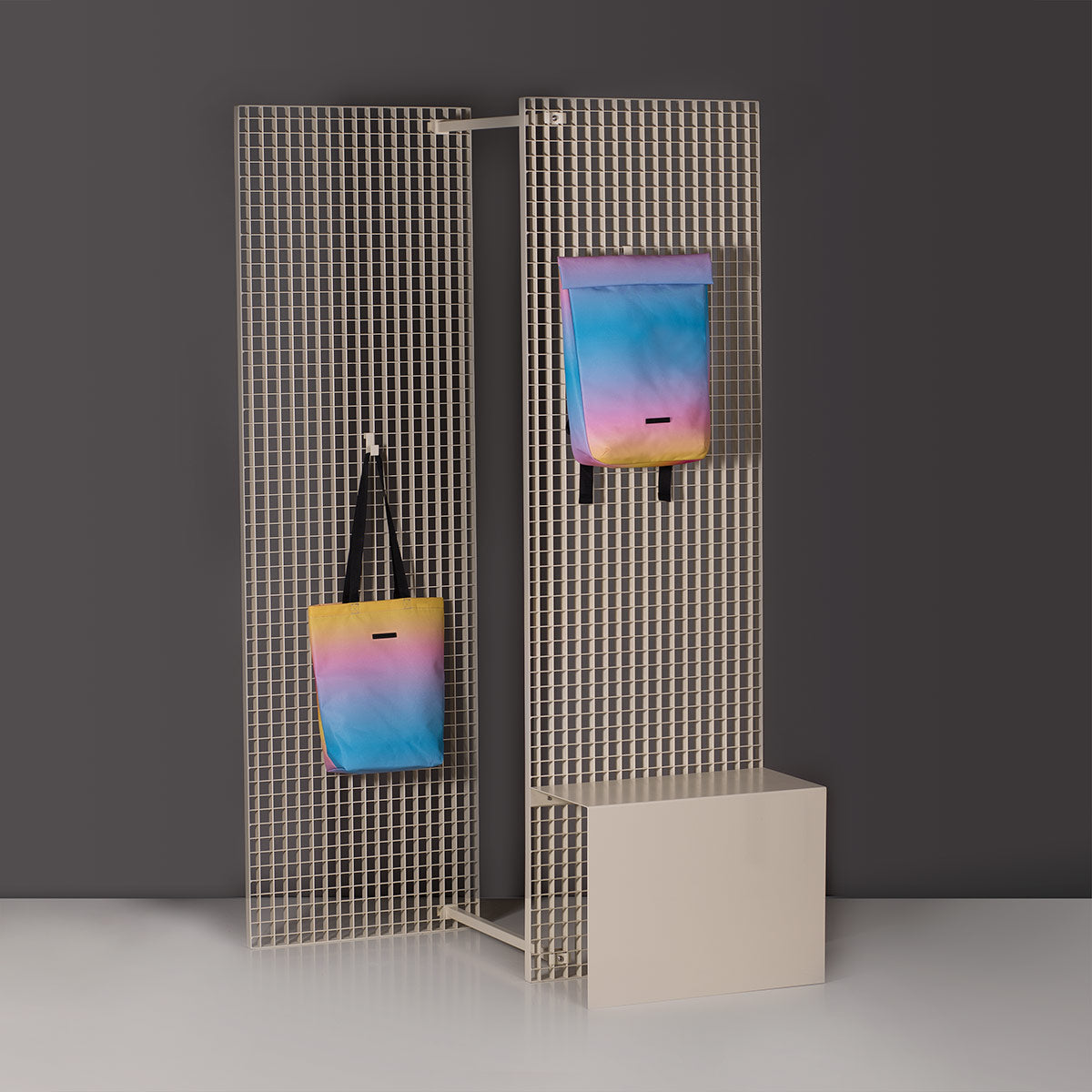 Ezra Bag - Motif 2.0 - Jan Kaláb