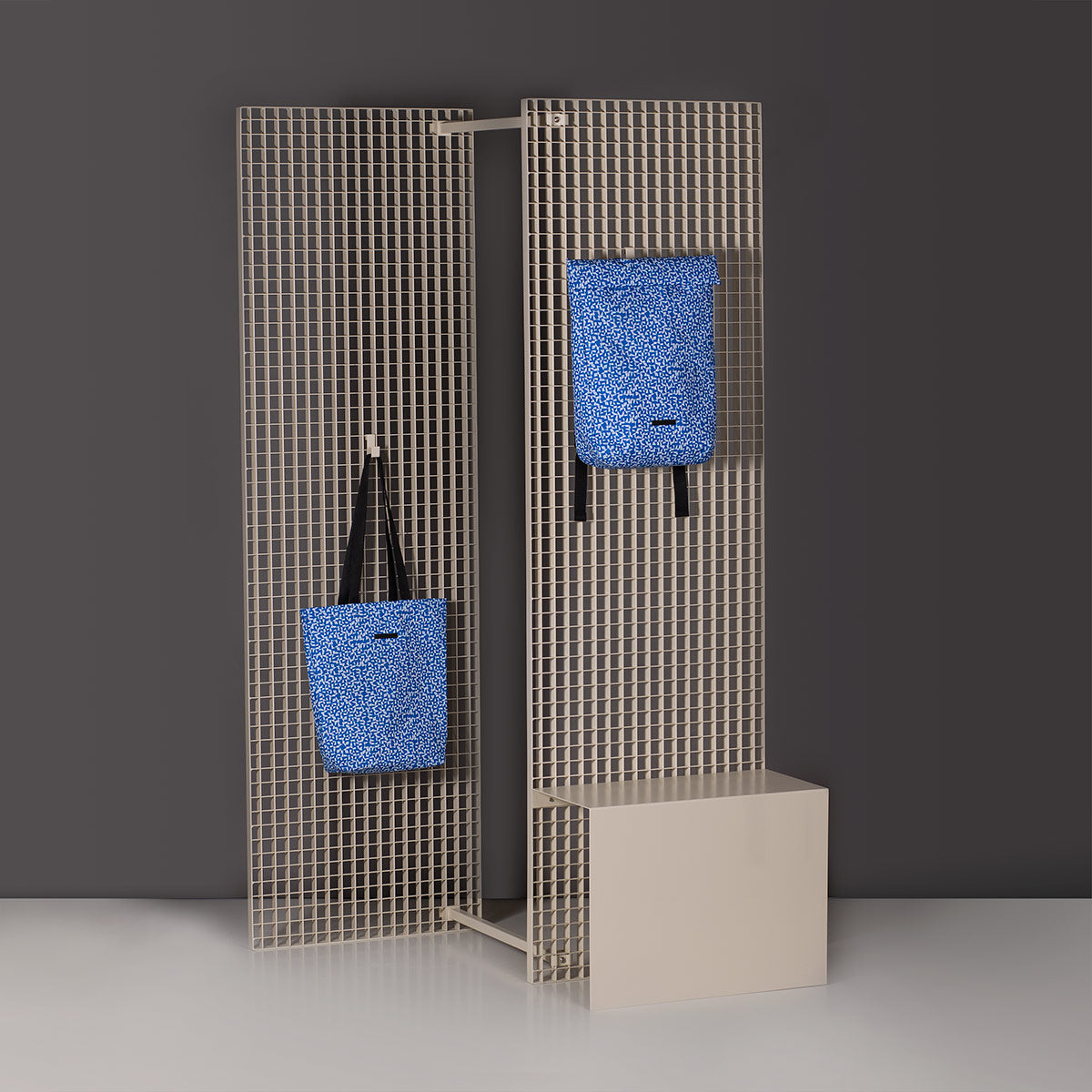 Ezra Bag - Motif 2.0
