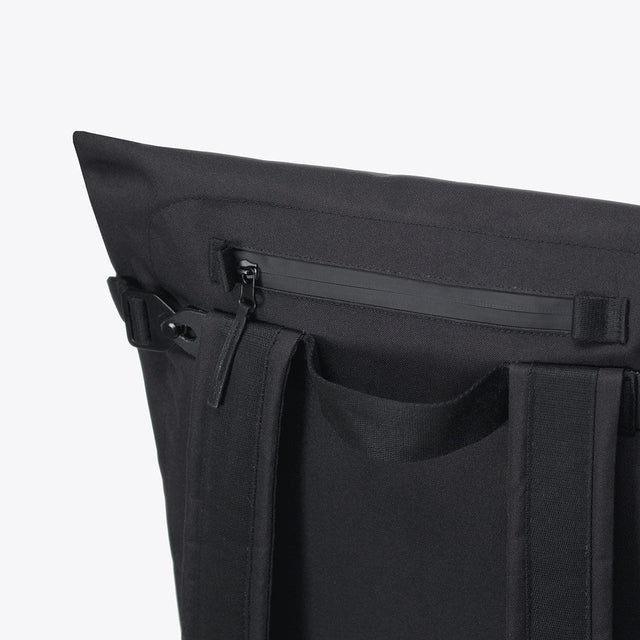 Ucon Acrobatics • Frederik Backpack • Stealth Series (Black)